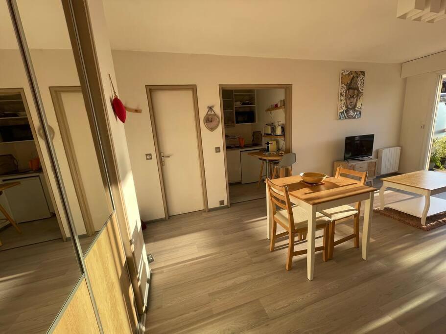Petit Studio Zen avec parking gratuit réservé Houlgate Extérieur photo
